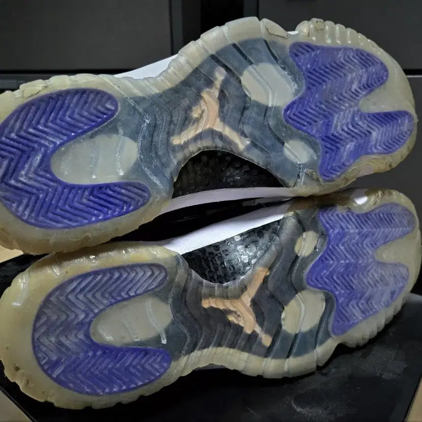 [BUNJANG] Nike Air Jordan 11 Concord Mid 2018 Sneakers / 나이키 에어 조던11 콩코드 미드 2018, 275mm  팝니다.