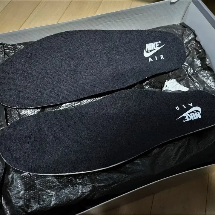 [BUNJANG] Nike Air Jordan 11 Concord Mid 2018 Sneakers / 나이키 에어 조던11 콩코드 미드 2018, 275mm  팝니다.