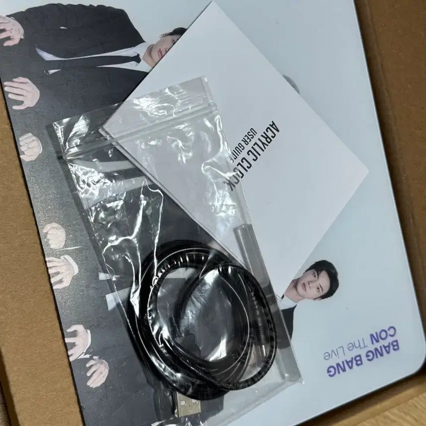 [BUNJANG] BTS Bang Bang Con Acrylic Clock / 방탄소년단 방방콘 아크릭 시계 BTS
