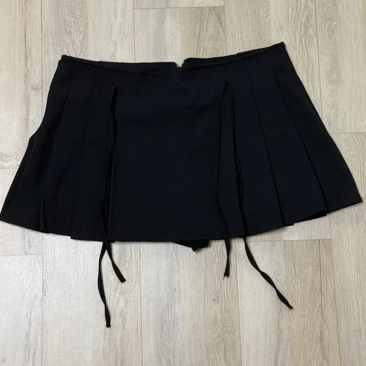[BUNJANG] Ayadz Vintage Flare Mini Skirt / Ayadz 빈티지 플레어 미니 스커트 블랙