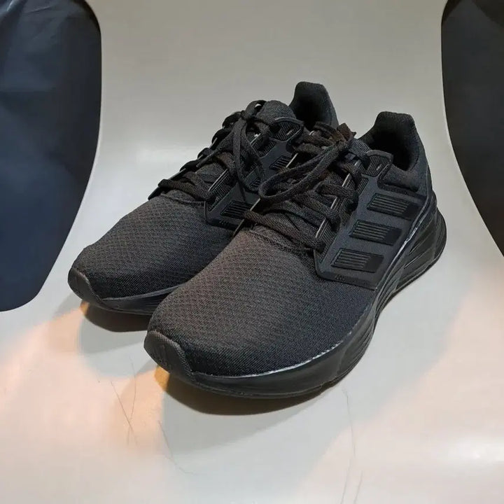 [SOLD OUT] 아디다스 갤럭시6 블랙 운동화 265mm