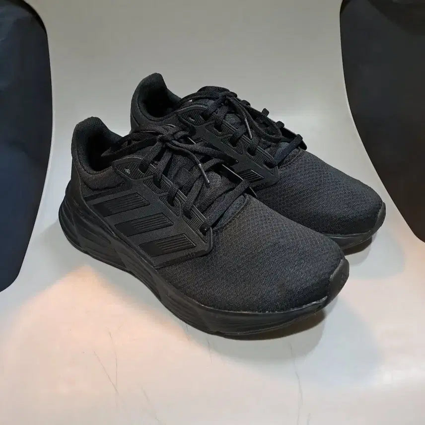 [SOLD OUT] 아디다스 갤럭시6 블랙 운동화 265mm