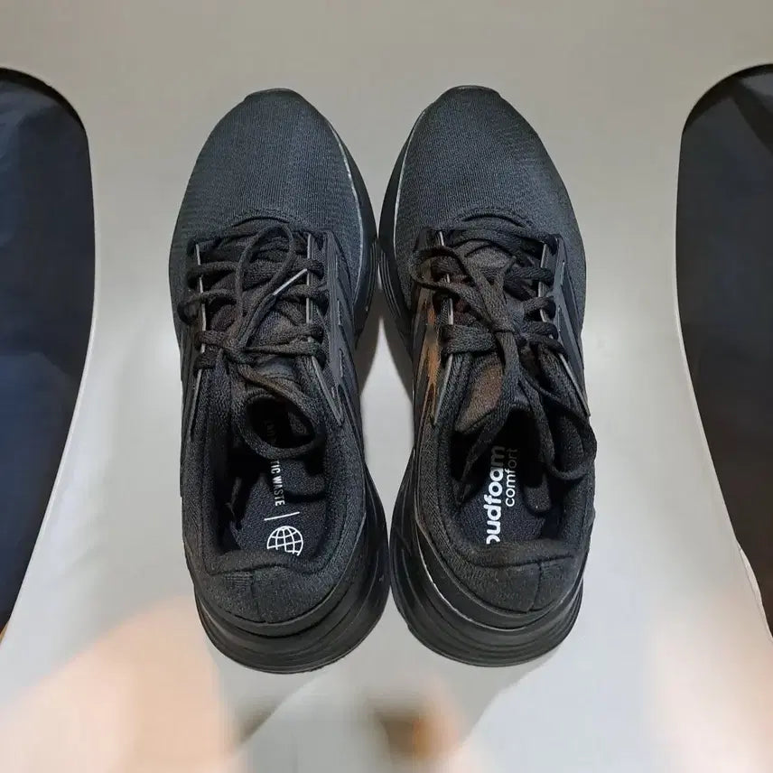 [SOLD OUT] 아디다스 갤럭시6 블랙 운동화 265mm
