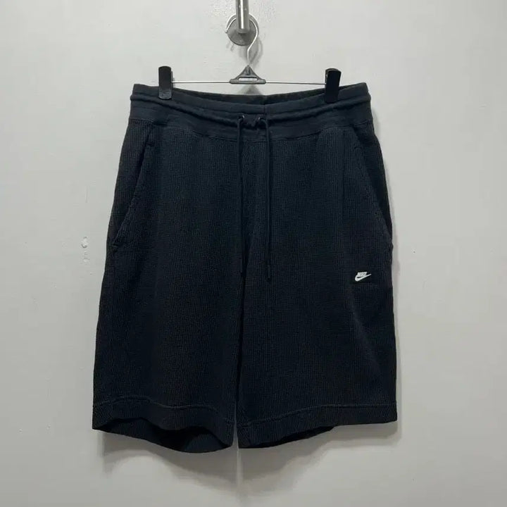 [SOLD OUT] 나이키 와플 블랙 반바지 L
