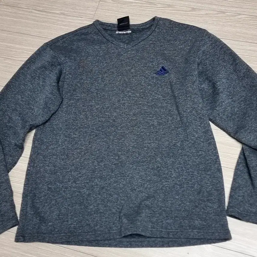 [BUNJANG] Adidas Vintage V-Neck Long Sleeve T-Shirt / 한국제 빈티지 아디다스 V넥 긴팔 티셔츠 그레이(105)