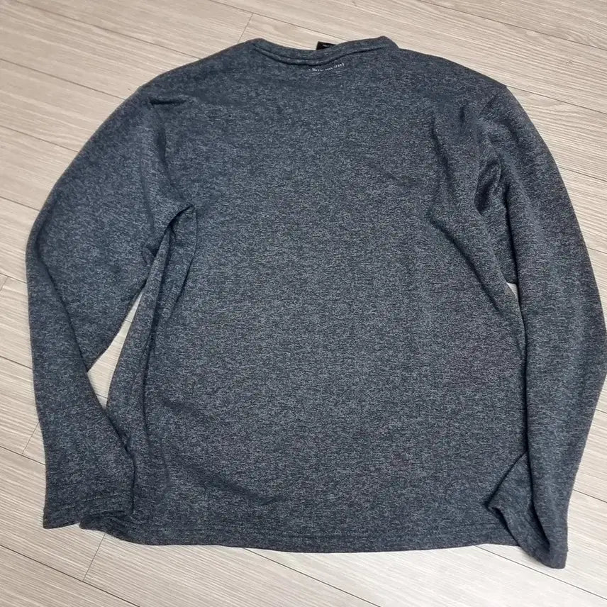[BUNJANG] Adidas Vintage V-Neck Long Sleeve T-Shirt / 한국제 빈티지 아디다스 V넥 긴팔 티셔츠 그레이(105)