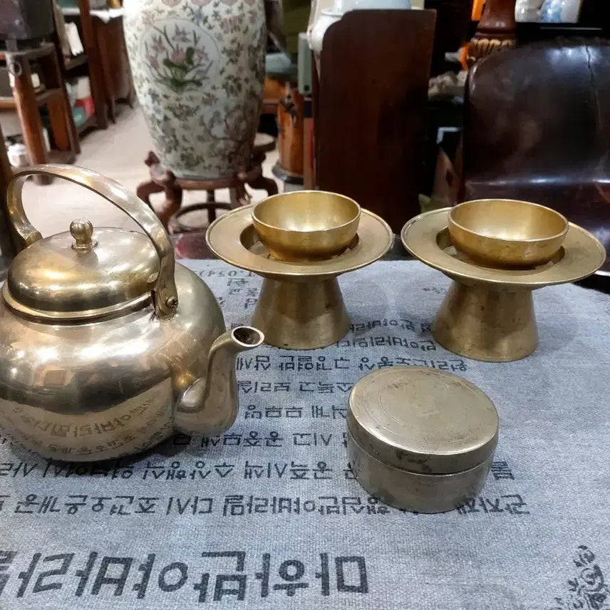 [BUNJANG] Antique Bronze Teapot and Others / 놋주전자 외 3점