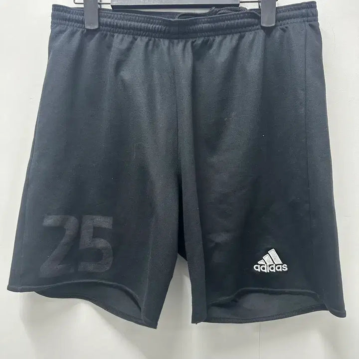 [BUNJANG] Adidas Black Shorts L / [만원 아라비아빈티지]아디다스 블랙 반바지 75 프린팅 L