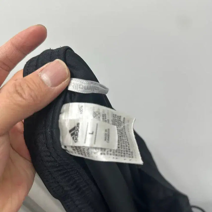 [BUNJANG] Adidas Black Shorts L / [만원 아라비아빈티지]아디다스 블랙 반바지 75 프린팅 L