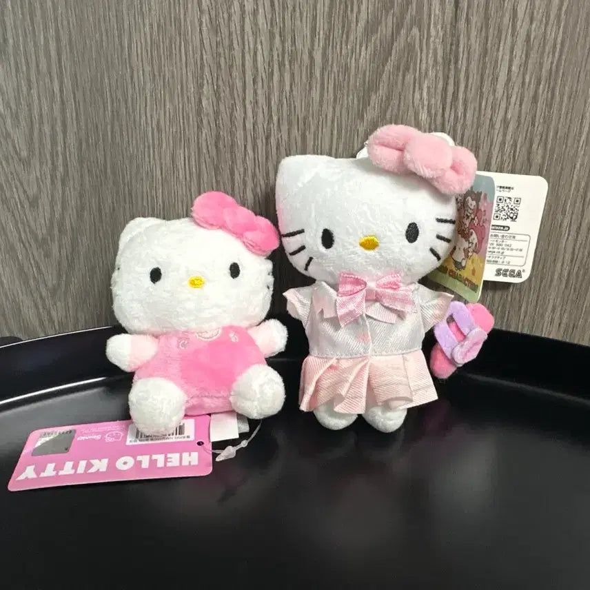 [BUNJANG] Sanrio Hello Kitty Keyring Set / (2개일괄) 산리오 헬로키티 키링 세트 핑크 원피스 교복 인형