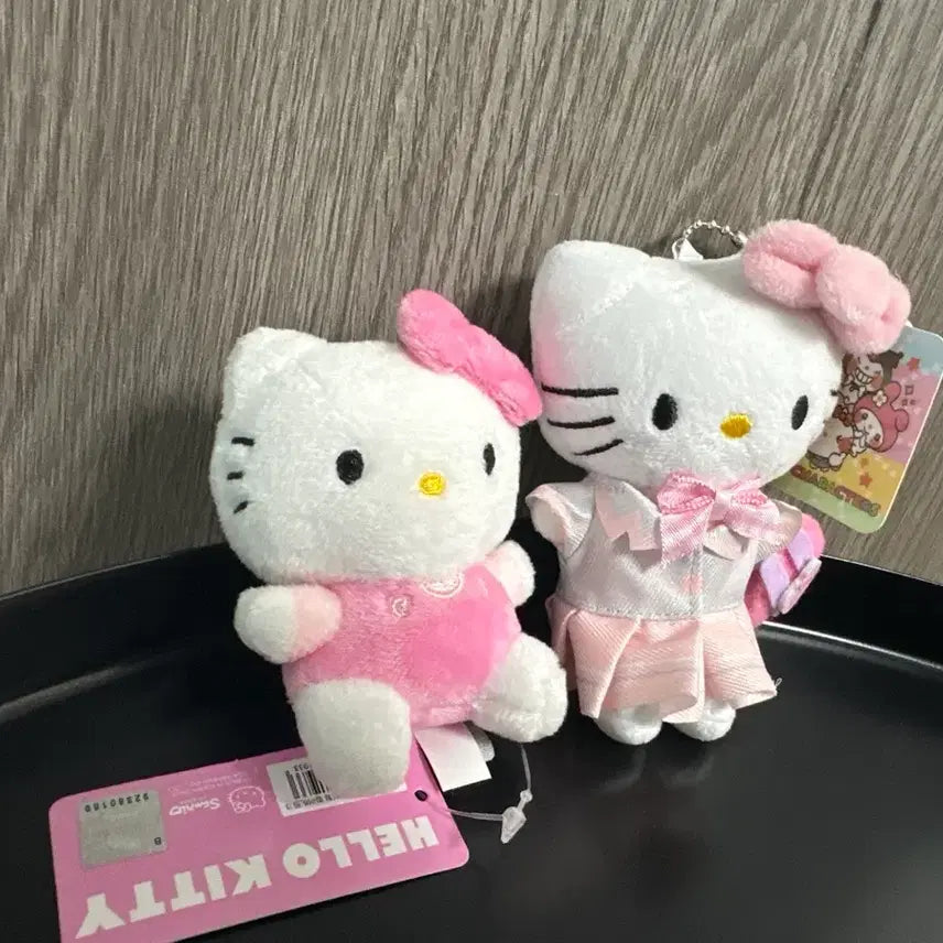 [BUNJANG] Sanrio Hello Kitty Keyring Set / (2개일괄) 산리오 헬로키티 키링 세트 핑크 원피스 교복 인형