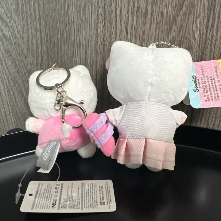 [BUNJANG] Sanrio Hello Kitty Keyring Set / (2개일괄) 산리오 헬로키티 키링 세트 핑크 원피스 교복 인형