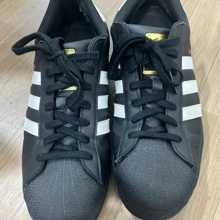 [SOLD OUT] 아디다스 슈퍼스타 코어 블랙 화이트 290