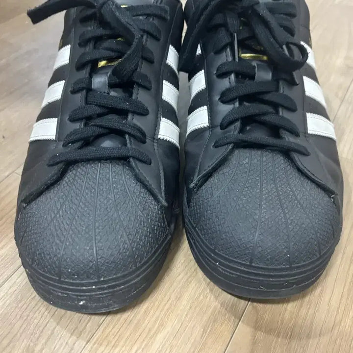 [SOLD OUT] 아디다스 슈퍼스타 코어 블랙 화이트 290