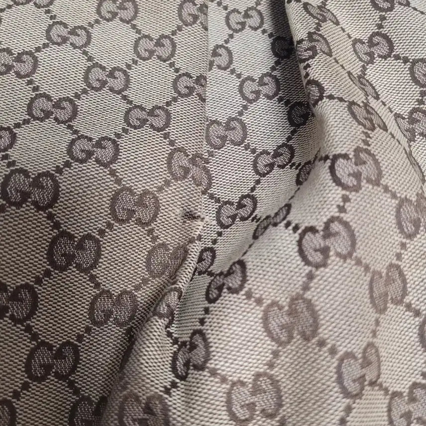 [BUNJANG] Gucci GG Logo Tote Bag / 구찌 GG로고 토트백.