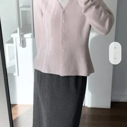 [BUNJANG] V-Neck Holgarment Flare Cardigan / 브이넥 홀가먼트 플레어 가디건 그레이/핑크 새상품