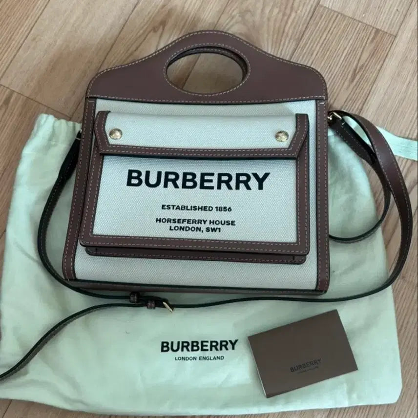 [BUNJANG] Burberry Pocket Bag Canvas / 버버리 포켓백