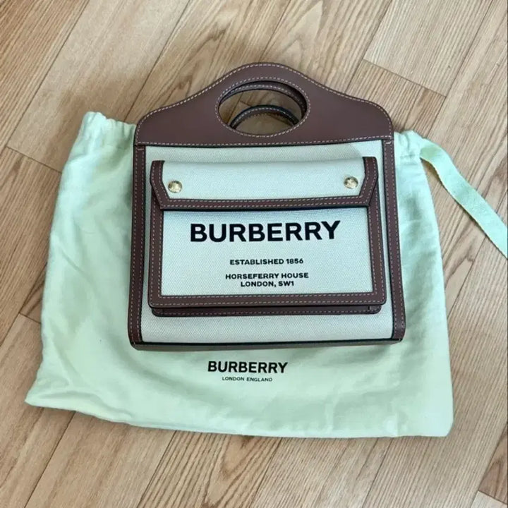 [BUNJANG] Burberry Pocket Bag Canvas / 버버리 포켓백