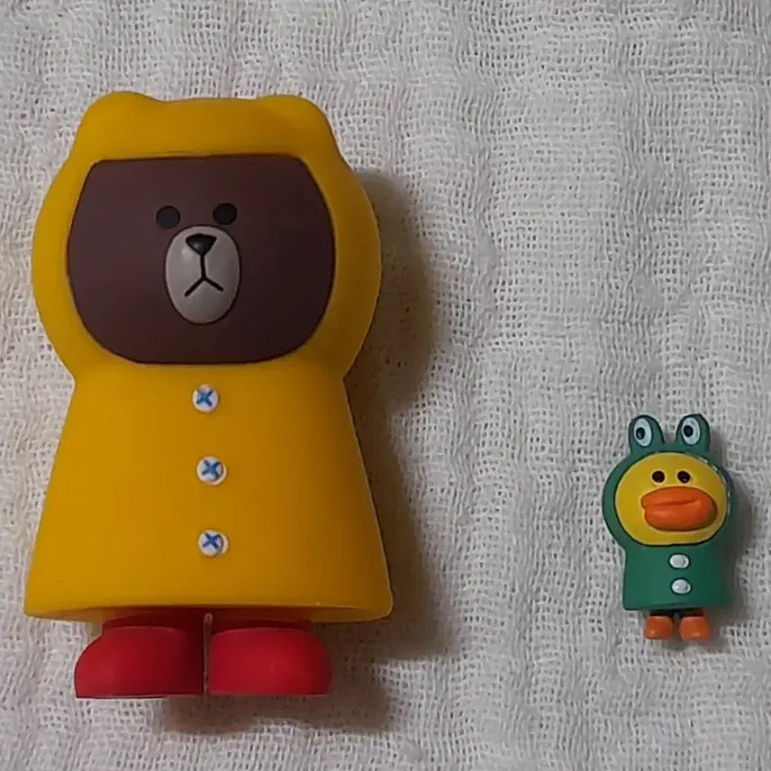 [BUNJANG] Line Friends Brown &amp; Sally Figure / 러인프렌즈 피규어 우비 브라운&amp;샐리