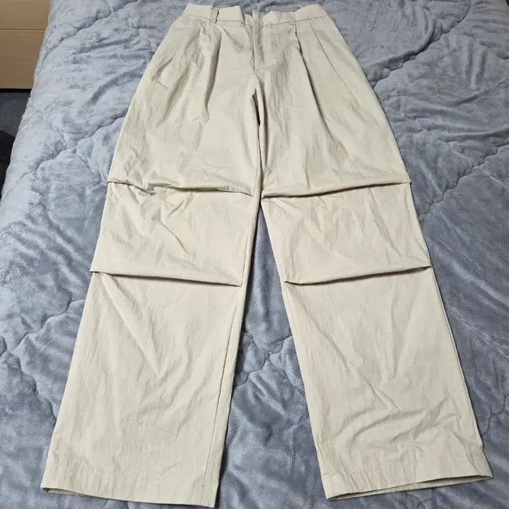 [BUNJANG] Fabregas Parachute Pants Beige / [1] 파브레가 파라슈트 팬츠 베이지