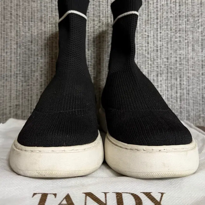 [BUNJANG] TANDY Black Knit Sock Ankle Boots / 탠디 TANDY 블랙 니트 삭스 부츠 스니커즈 부티 앵클 부츠 235