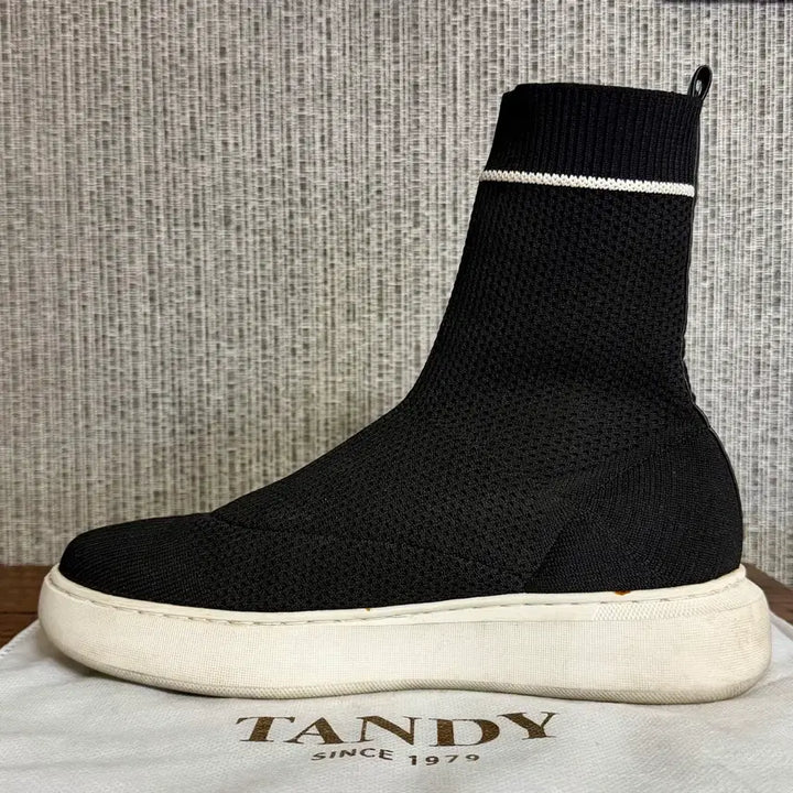 [BUNJANG] TANDY Black Knit Sock Ankle Boots / 탠디 TANDY 블랙 니트 삭스 부츠 스니커즈 부티 앵클 부츠 235