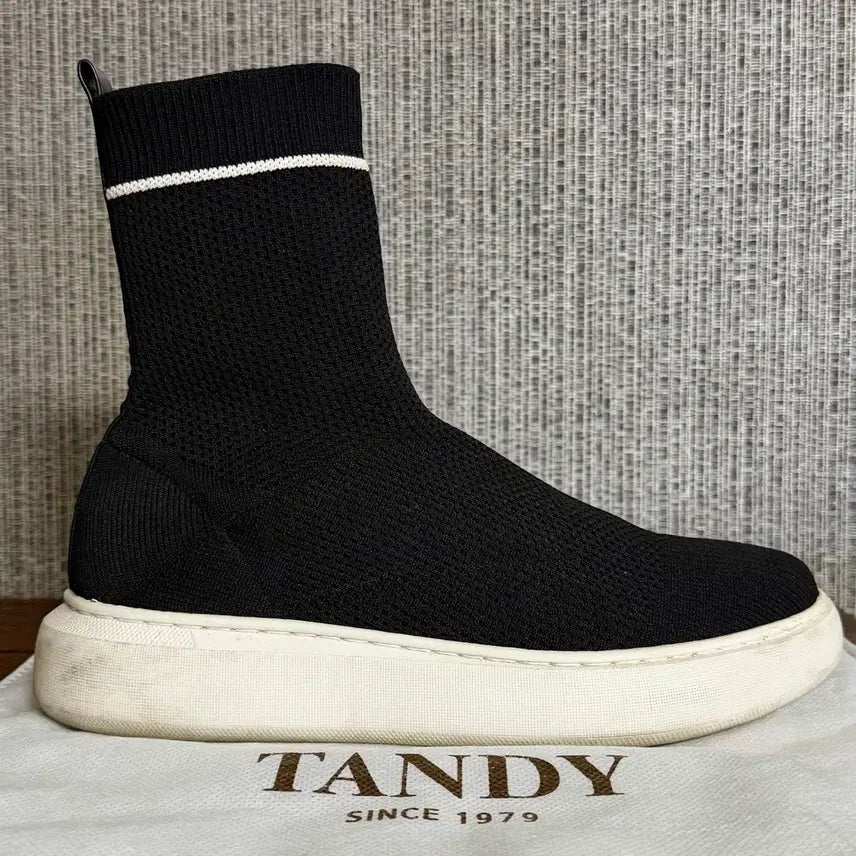 [BUNJANG] TANDY Black Knit Sock Ankle Boots / 탠디 TANDY 블랙 니트 삭스 부츠 스니커즈 부티 앵클 부츠 235