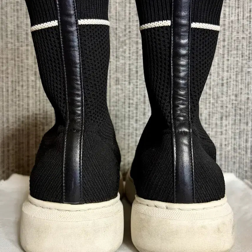 [BUNJANG] TANDY Black Knit Sock Ankle Boots / 탠디 TANDY 블랙 니트 삭스 부츠 스니커즈 부티 앵클 부츠 235