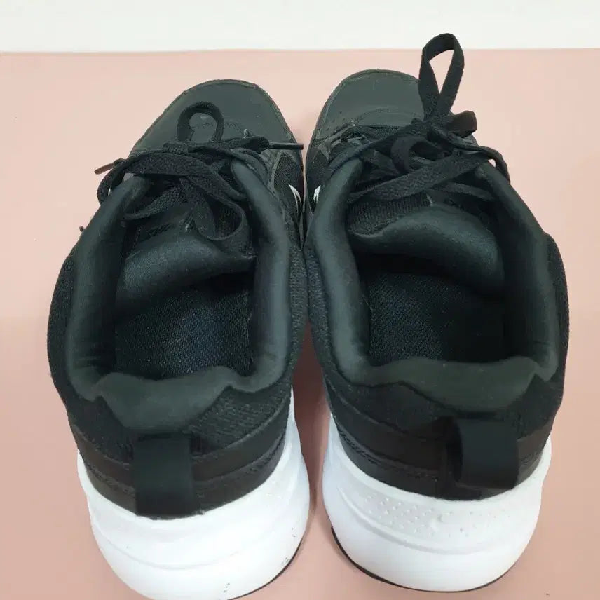 [SOLD OUT] 나이키 검정색 디파이 올 데이 265사이즈