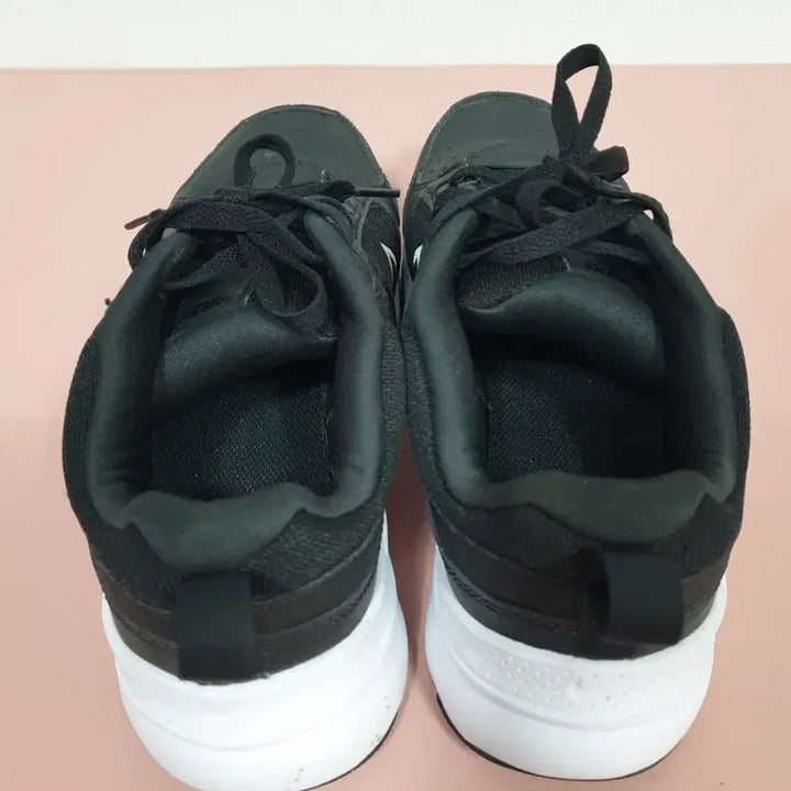 [SOLD OUT] 나이키 검정색 디파이 올 데이 265사이즈