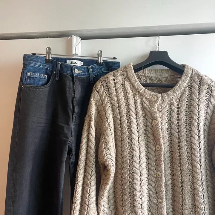 [BUNJANG] NICE CLAUP Crochet Cardigan &amp; Renui Two-tone Trousers Set / (봄 셋업) 르누이 가죽라벨 투톤 트라우저