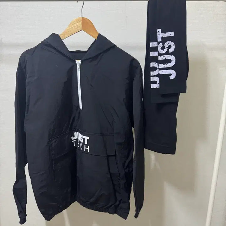 [BUNJANG] Black Anorak Windbreaker and Leggings Set / 새상품 여성 아노락 바람막이+레깅스 세트 블랙