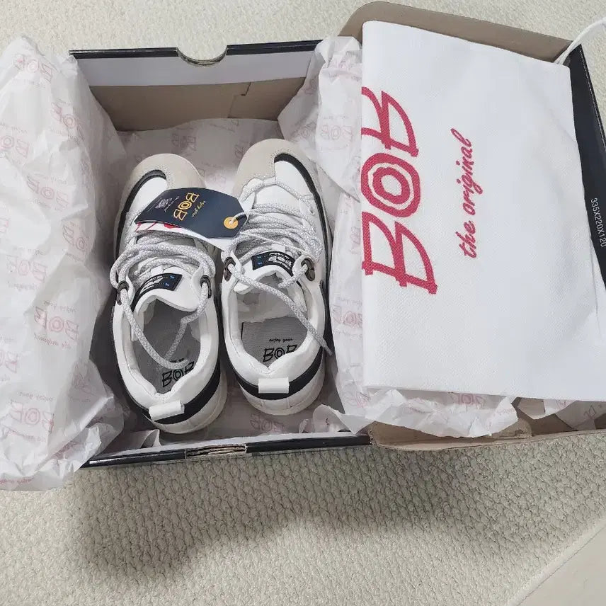 [BUNJANG] BOB White Canvas Sneakers / BOB 패션 골프화 BTWC 1503. 235. 새상품