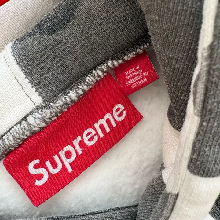 [BUNJANG] Supreme Woven Patches Hoodie Snow Camo / 슈프림 우븐 패치스 후드 스노우 카모