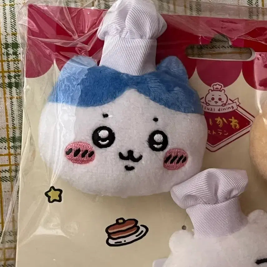 [BUNJANG] Chiikawa Restaurant Chef Doll Badge / 치이카와 레스토랑 요리사 인형 뱃지