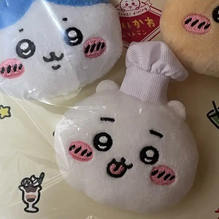 [BUNJANG] Chiikawa Restaurant Chef Doll Badge / 치이카와 레스토랑 요리사 인형 뱃지