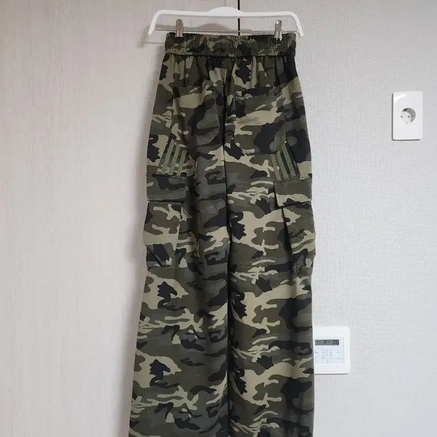 [BUNJANG] Adidas Camouflage Cargo Training Pants / 아디다스 카모 플라쥬 카고 트레이닝 바지