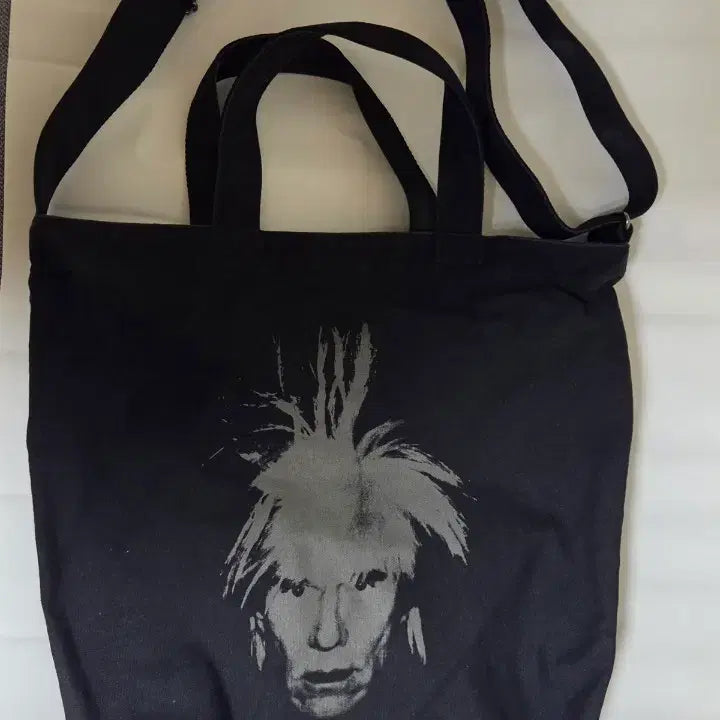 [BUNJANG] Uniqlo x KAWS Companion Tote Bag / [판매] 유니클로 x 카우스(KAWS) 콜라보 캔버스 토트백