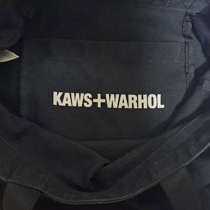 [BUNJANG] Uniqlo x KAWS Companion Tote Bag / [판매] 유니클로 x 카우스(KAWS) 콜라보 캔버스 토트백