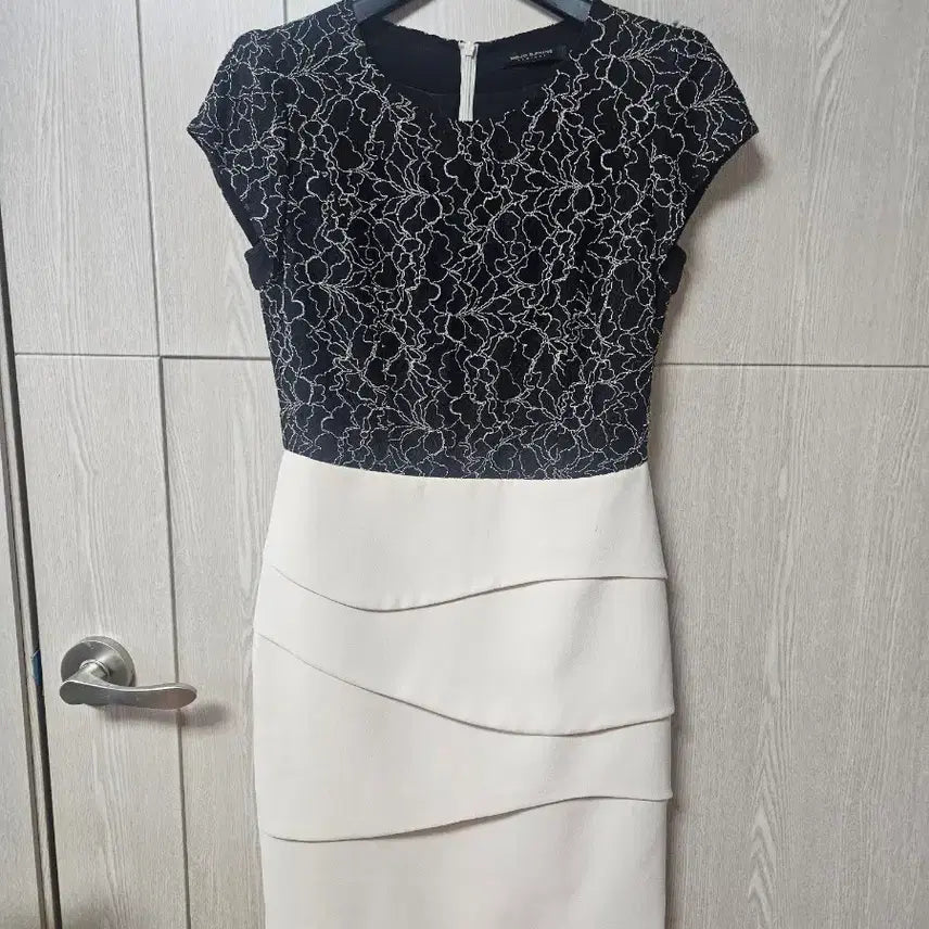 [BUNJANG] Mo Jo Espin Black Lace Dress / 모조애스핀원피스