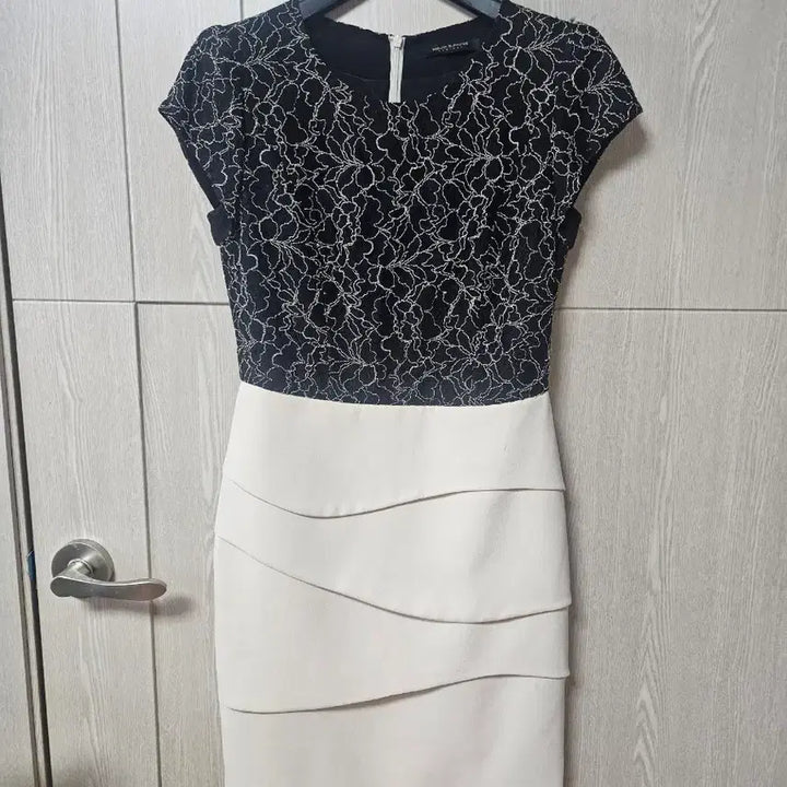 [BUNJANG] Mo Jo Espin Black Lace Dress / 모조애스핀원피스