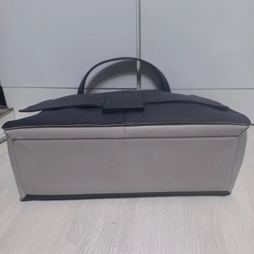 [BUNJANG] Rouge &amp; Lounge Senso Large Lambskin Tote Bag / 루즈앤라운지 센소 라지. 전지현 가방. 램스킨 빅 토트겸 숄더백