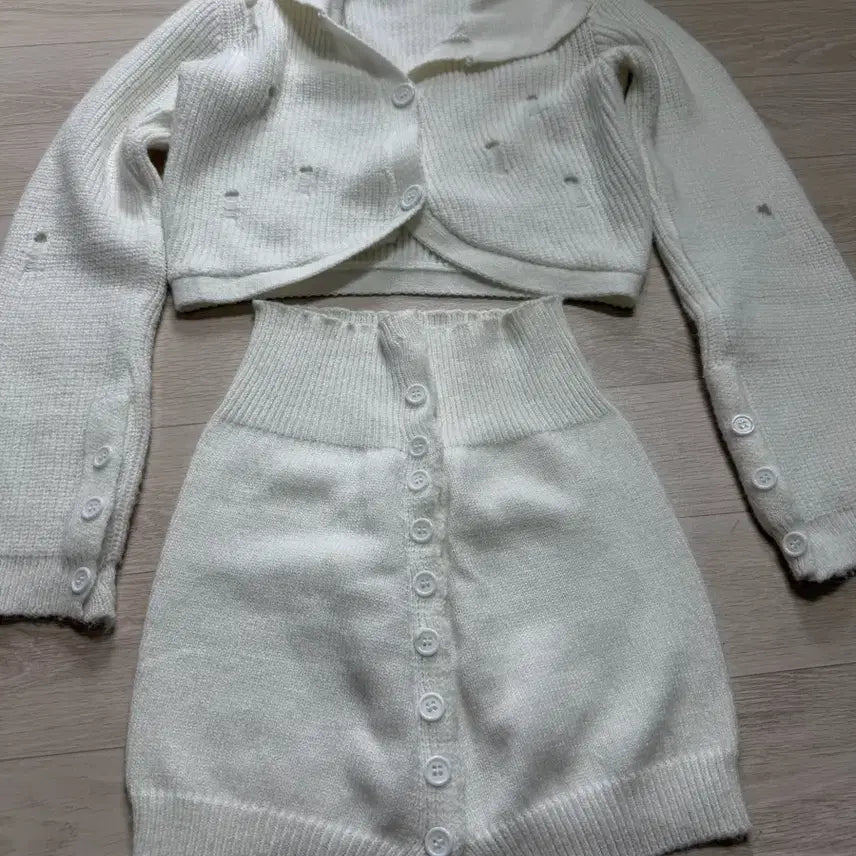 [BUNJANG] Knit Cardigan Two-Piece Set / 레그워머 니트가디건 투피스 셋업