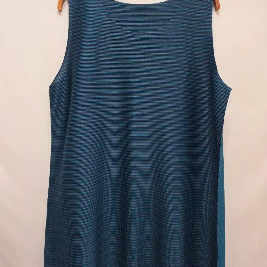 [BUNJANG] Pleats Please Striped Sleeveless Blouse / (정품)플리츠플리즈 스트라이프 여성 민소매 블라우스_매장판