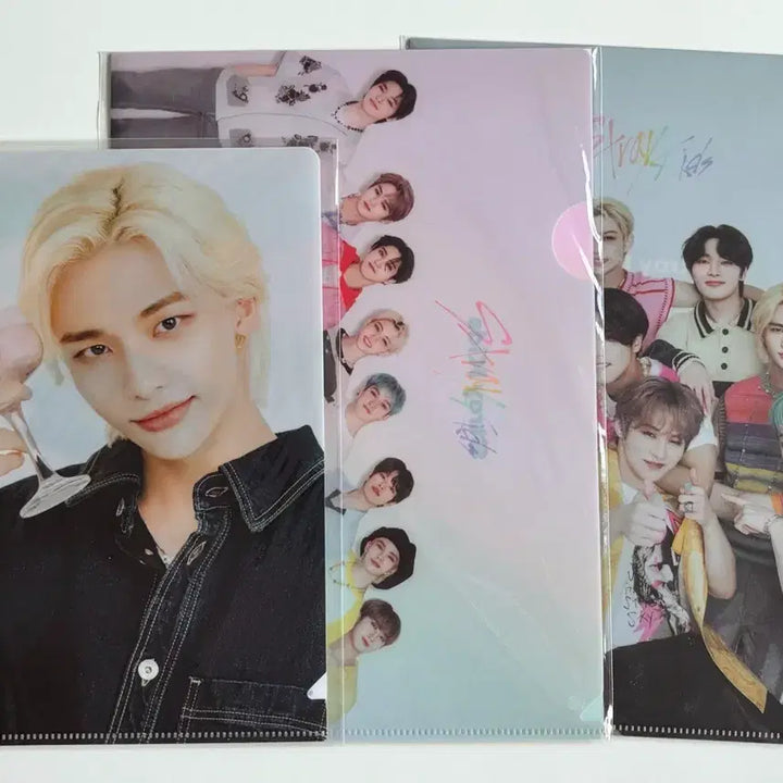 [BUNJANG] Stray Kids Hyunjin Convenience Store L-File (Sealed) / (미개봉) 스트레이키즈 일본 편의점 매거진 잡지 L자 파일 현진 일괄