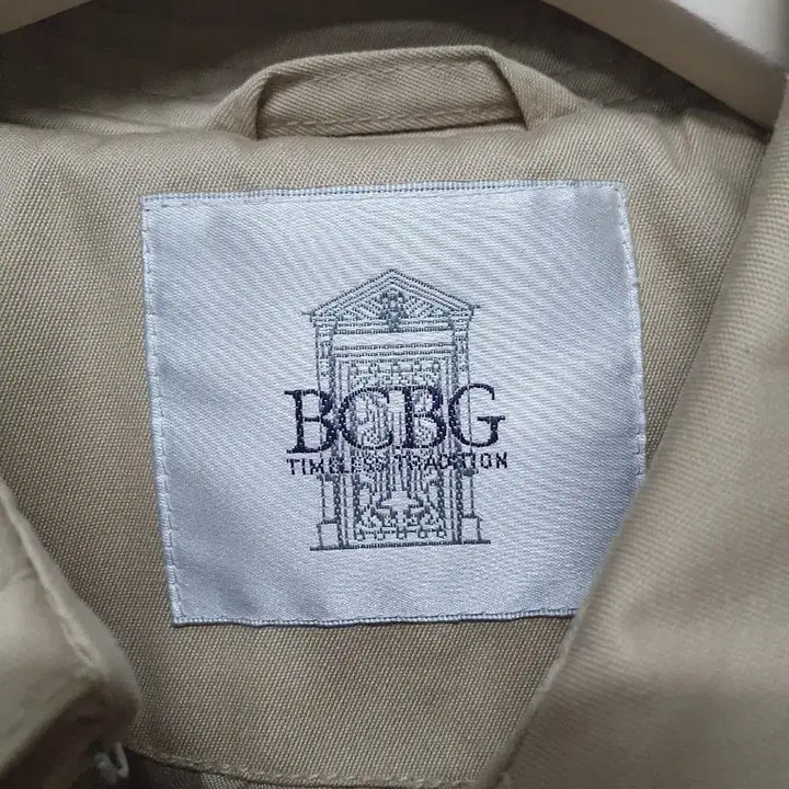 [BUNJANG] BCBG Beige Trench Coat / BCBG 베이지 트렌치 코트