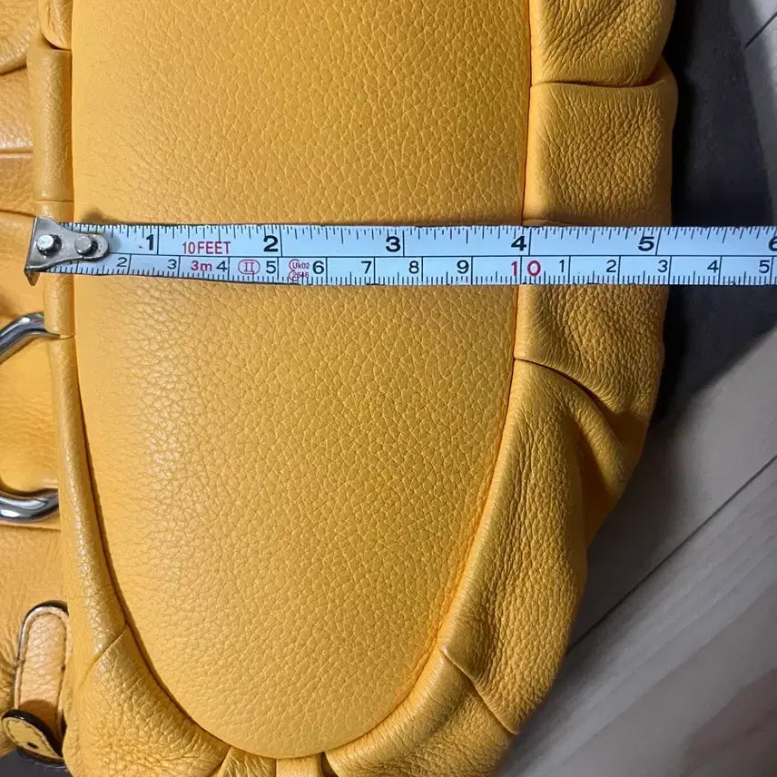 [BUNJANG] Celine Pillow Yellow Leather Tote Bag / 셀린느 Pillow 옐로우레더 토트백