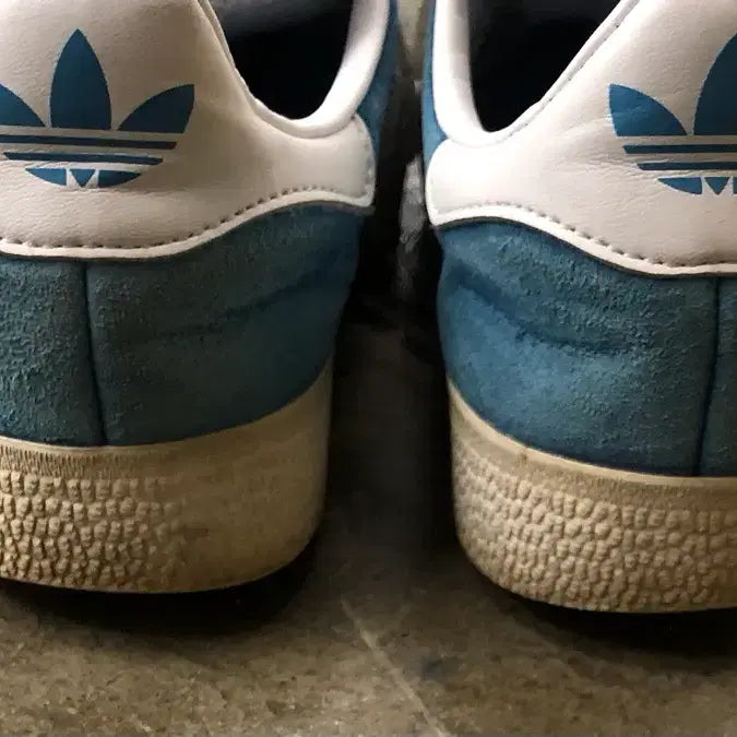 [BUNJANG] Adidas Gazelle Blue Sneakers / 아디다스 가젤 블루 235