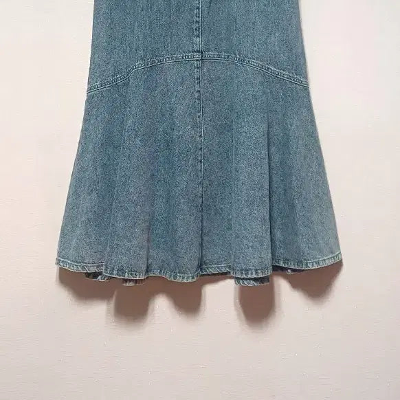 [BUNJANG] DEW E L Denim Mermaid Flare Long Skirt / 듀엘  청 데님 머메이드 플레어 롱스커트. 55