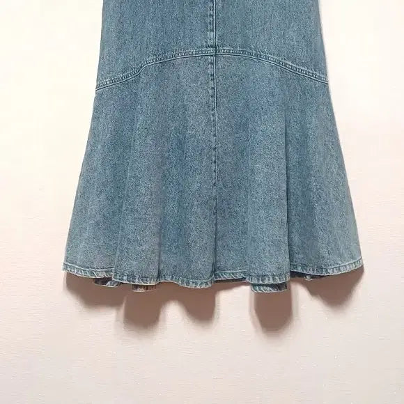 [BUNJANG] DEW E L Denim Mermaid Flare Long Skirt / 듀엘  청 데님 머메이드 플레어 롱스커트. 55